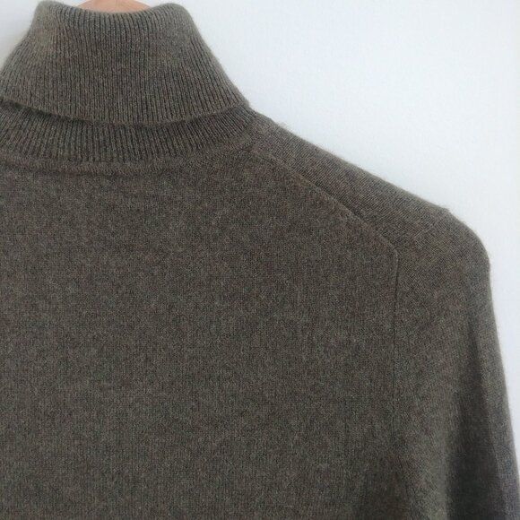Lord + Taylor 100% cashmere green turtleneck sweater Medium Petite - Picture 9 of 15
